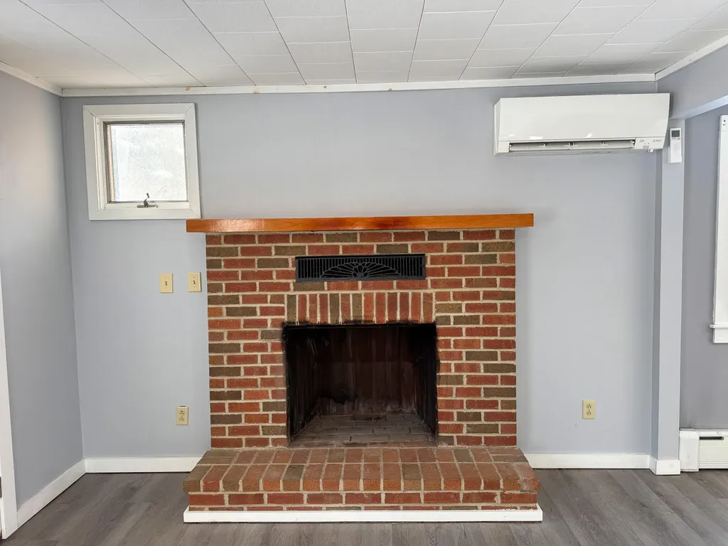 31 Edwards Street Lincoln ME 04457