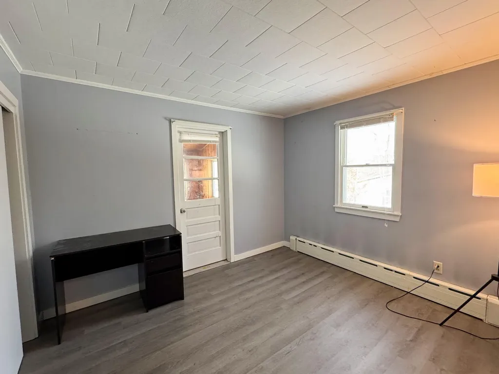 31 Edwards Street Lincoln ME 04457