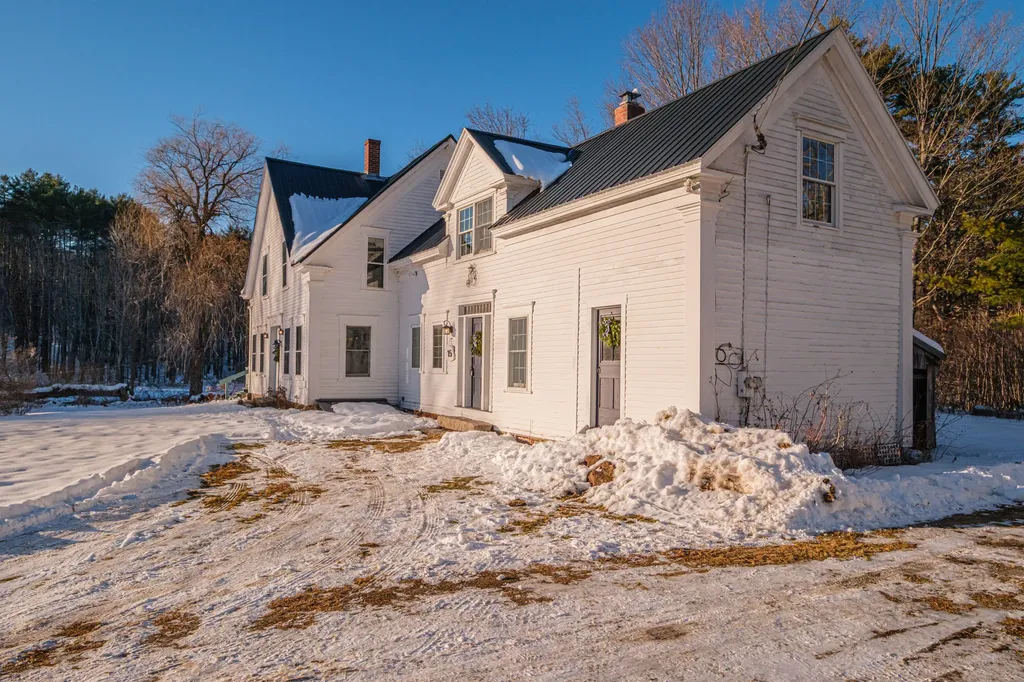 15 Rocky Knoll Road Denmark ME 04022