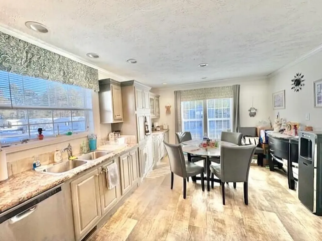 7 Clayton Drive Saco ME 04072