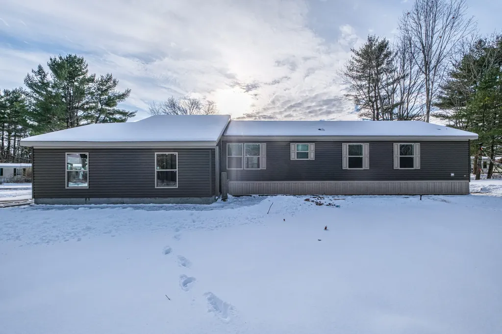4 Sparrow Drive Saco ME 04072
