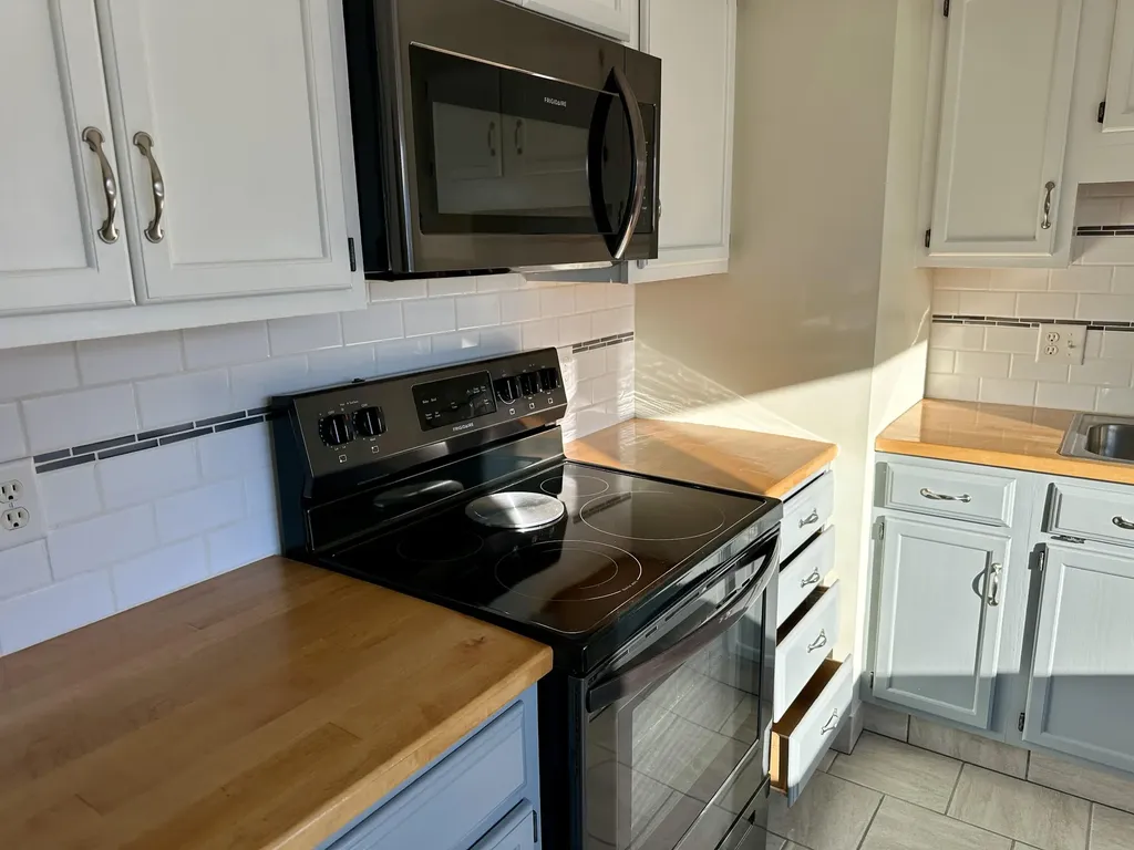 212 New Gorham Road Westbrook ME 04092
