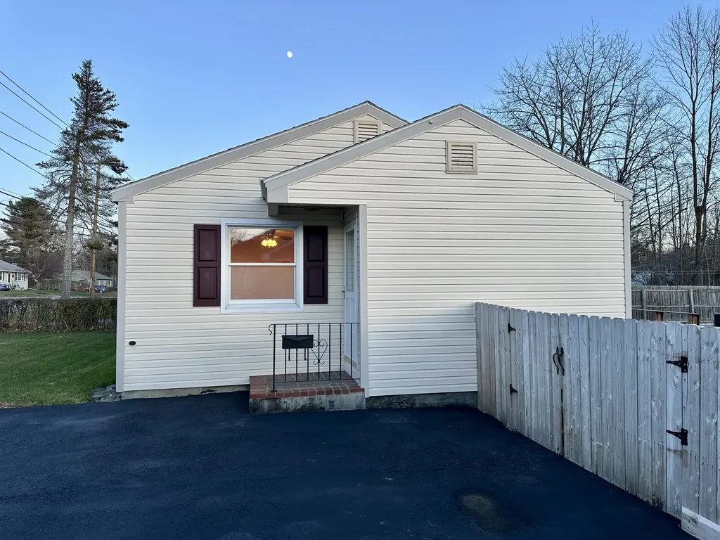 212 New Gorham Road Westbrook ME 04092