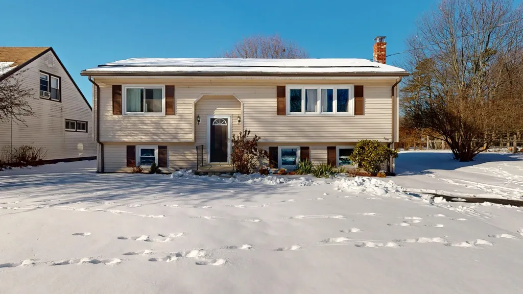 95 Lane Avenue Portland ME 04103