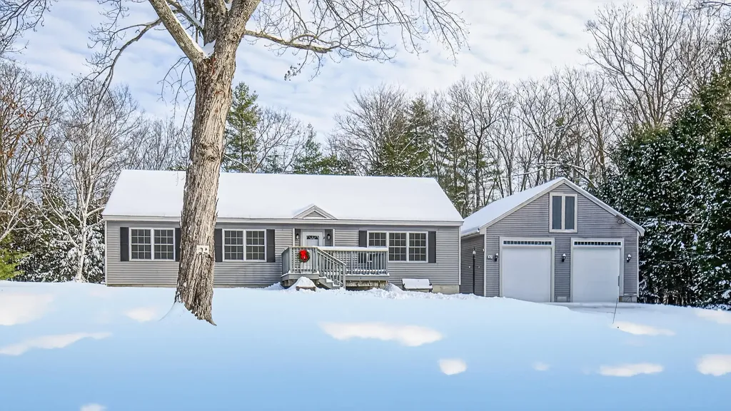 21 Winter Street Buxton ME 04093