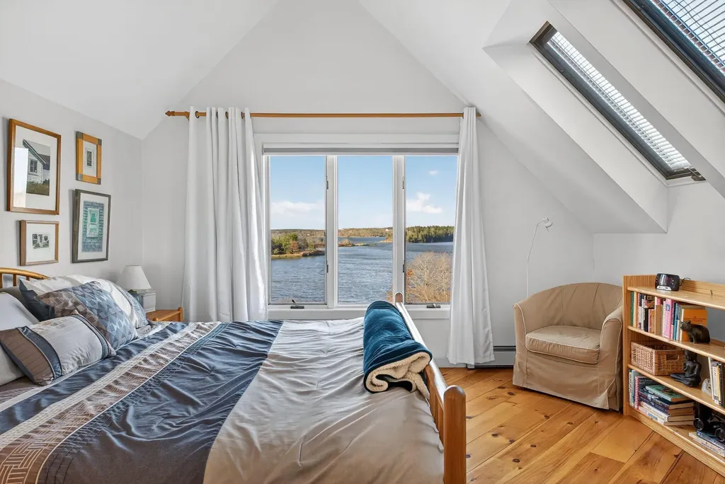 16 Spinney Point Lane Georgetown ME 04548