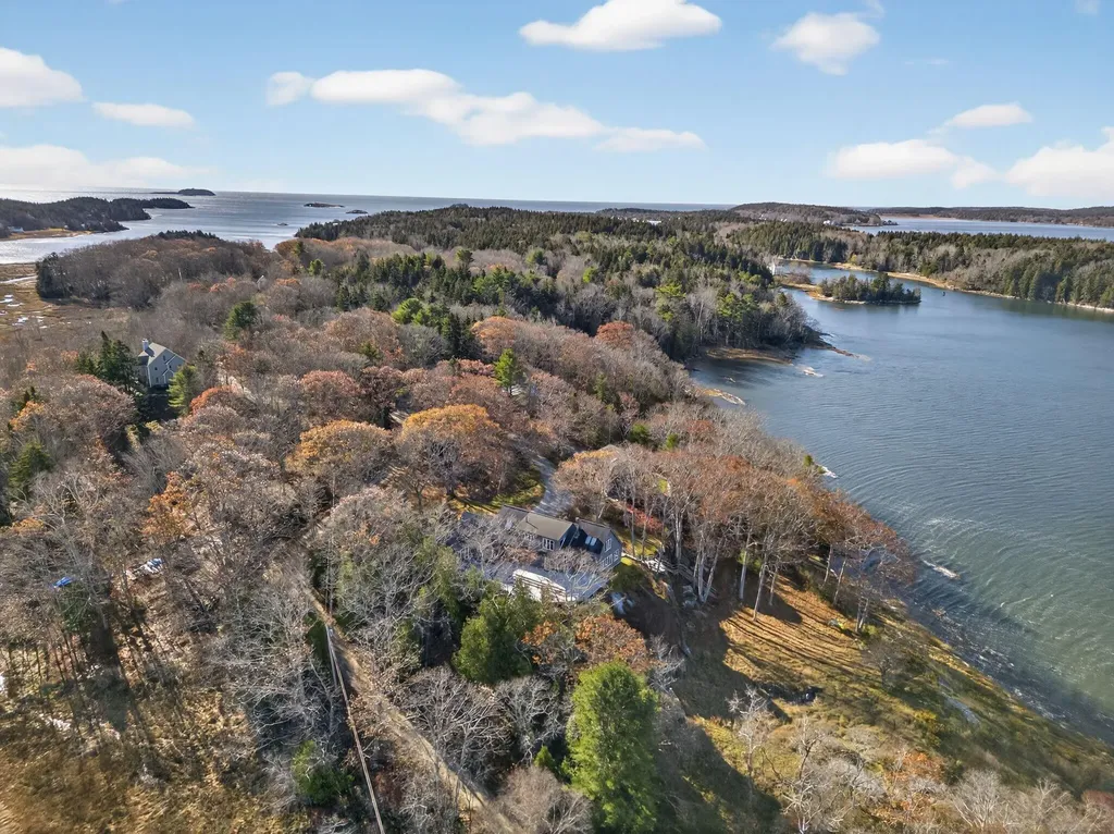 16 Spinney Point Lane Georgetown ME 04548
