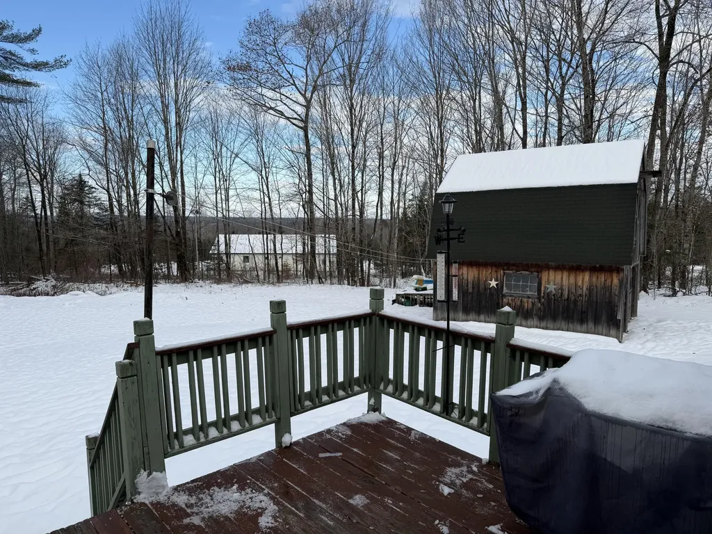 3036 Ohio Street Glenburn ME 04401