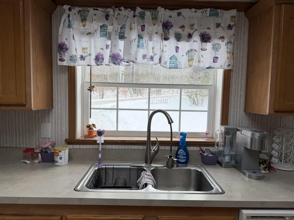 3036 Ohio Street Glenburn ME 04401