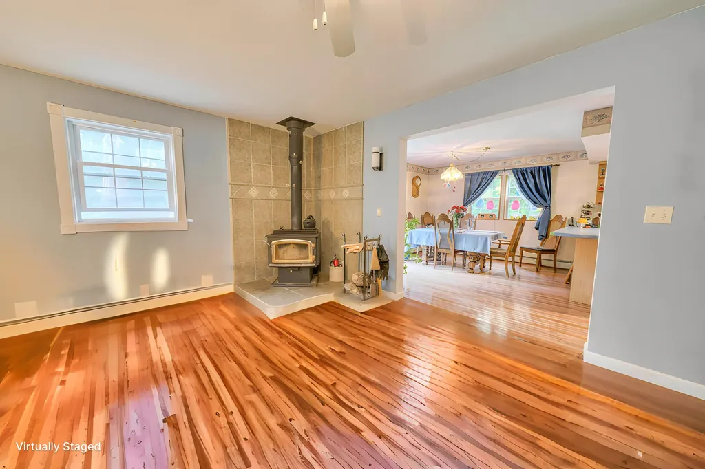 100 Dill Road Stetson ME 04488