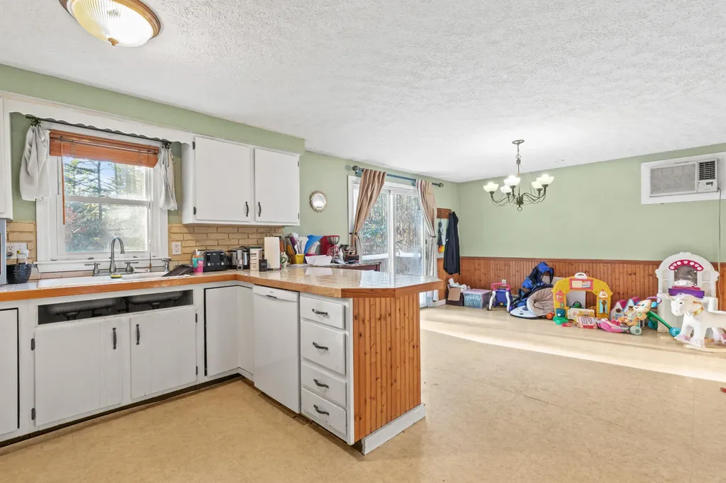 47 Landry Drive Hollis ME 04042