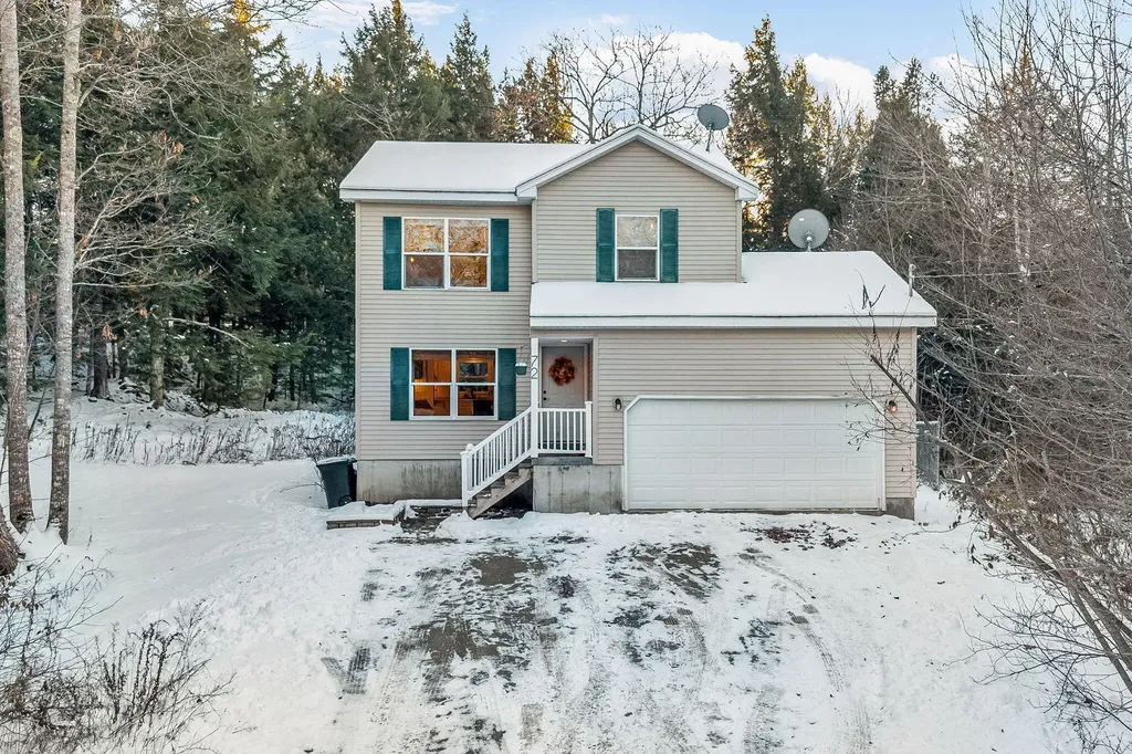 72 North Road Winterport ME 04496