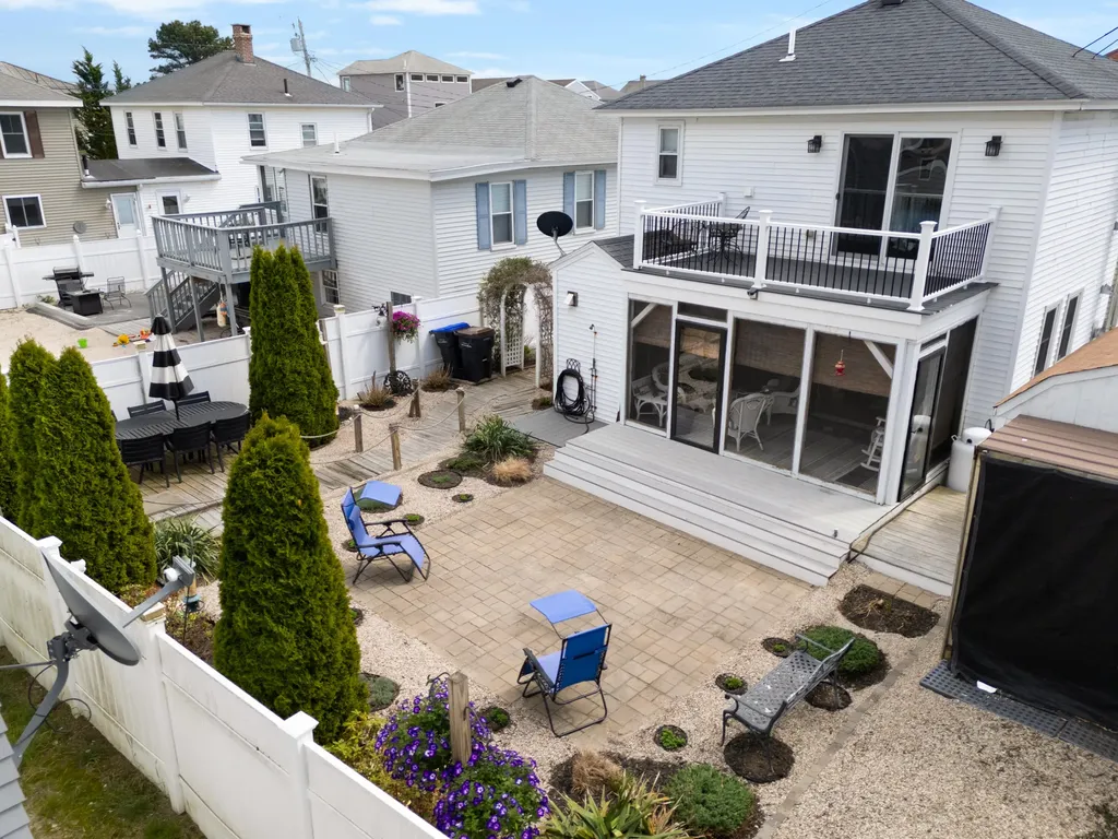 6 Seabreeze Avenue Old Orchard Beach ME 04064