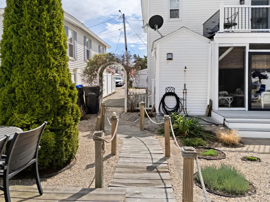 6 Seabreeze Avenue Old Orchard Beach ME 04064