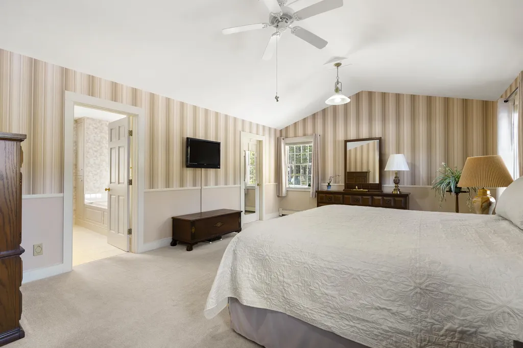 25 Stoneybrook Lane Bristol ME 04539