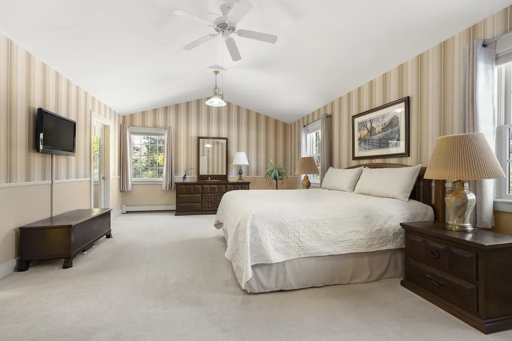 25 Stoneybrook Lane Bristol ME 04539