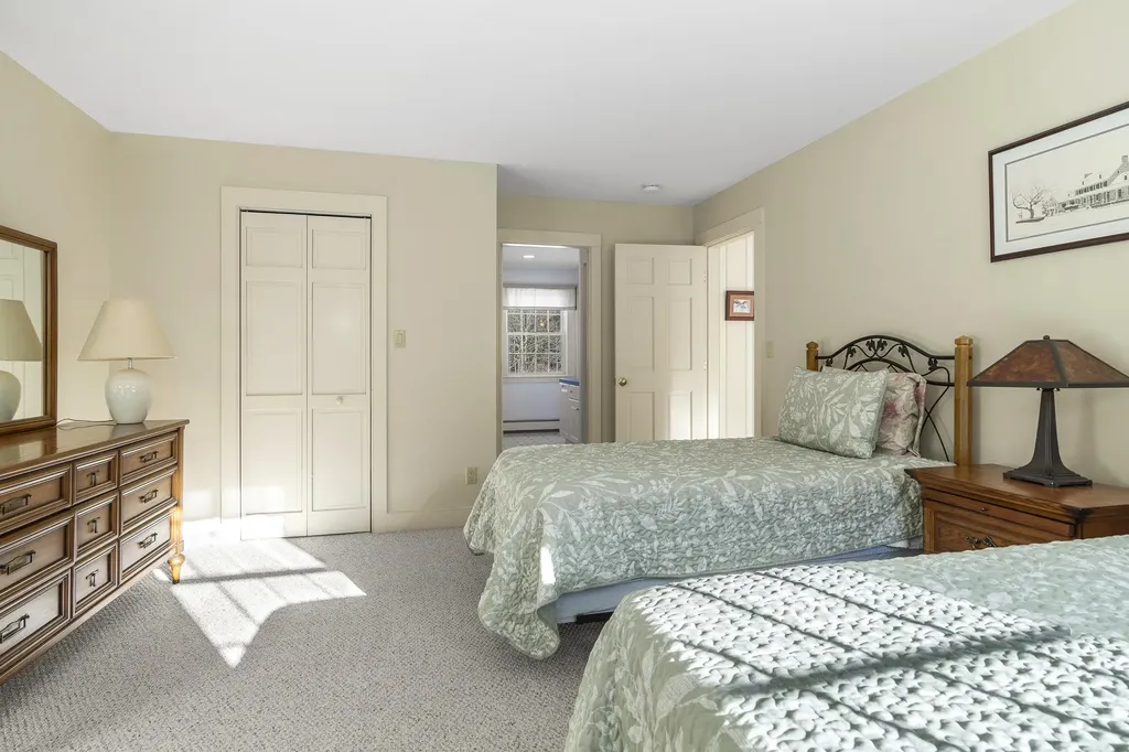 25 Stoneybrook Lane Bristol ME 04539