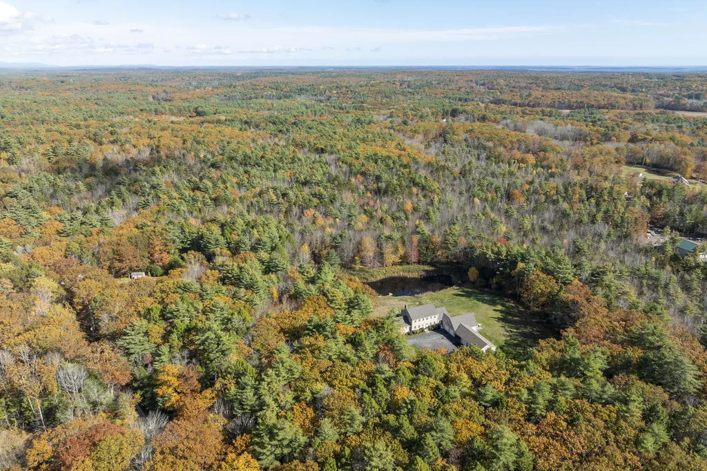 25 Stoneybrook Lane Bristol ME 04539