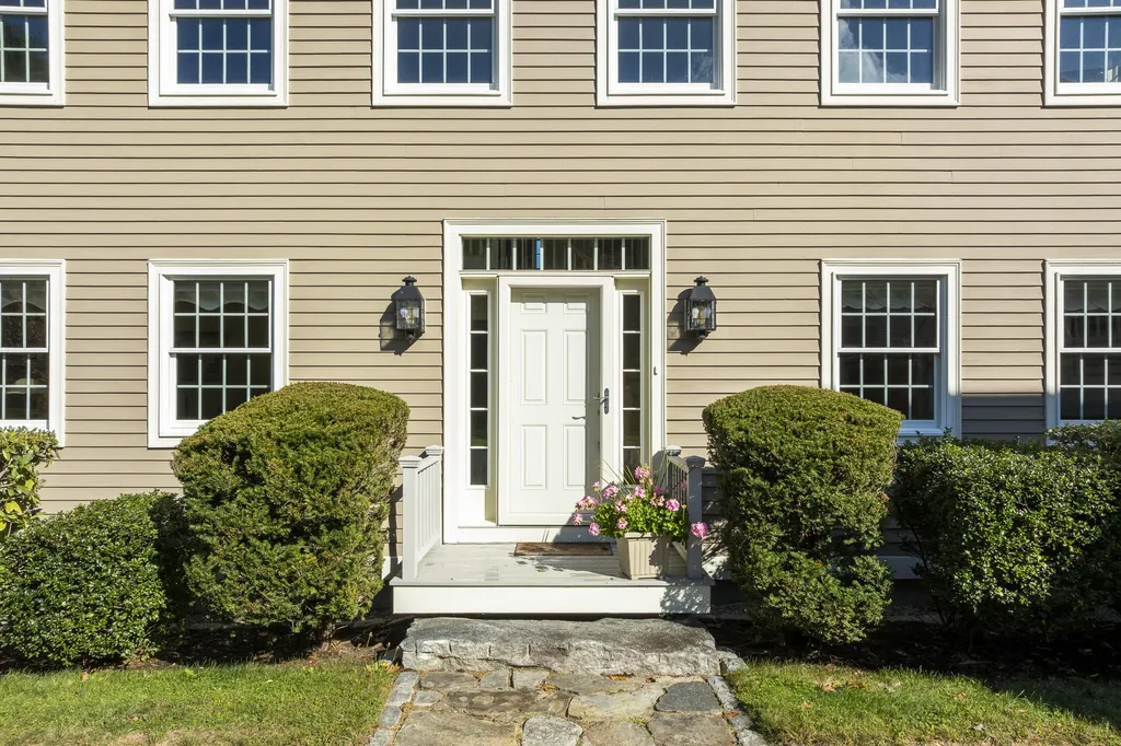 25 Stoneybrook Lane Bristol ME 04539