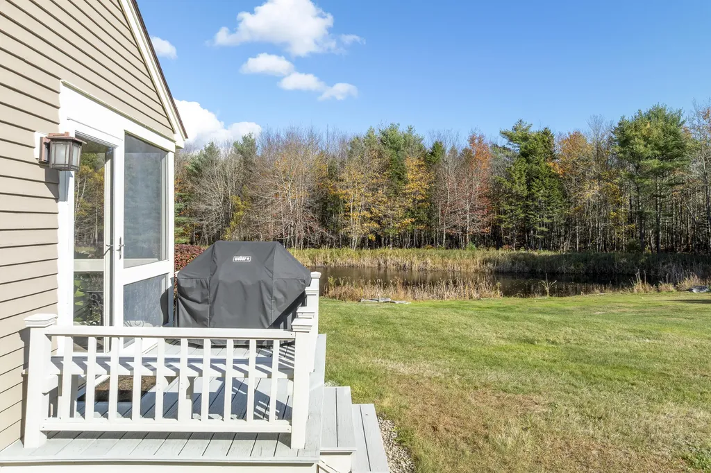 25 Stoneybrook Lane Bristol ME 04539