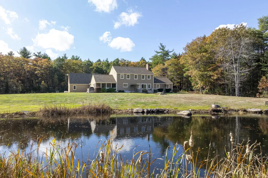 25 Stoneybrook Lane Bristol ME 04539