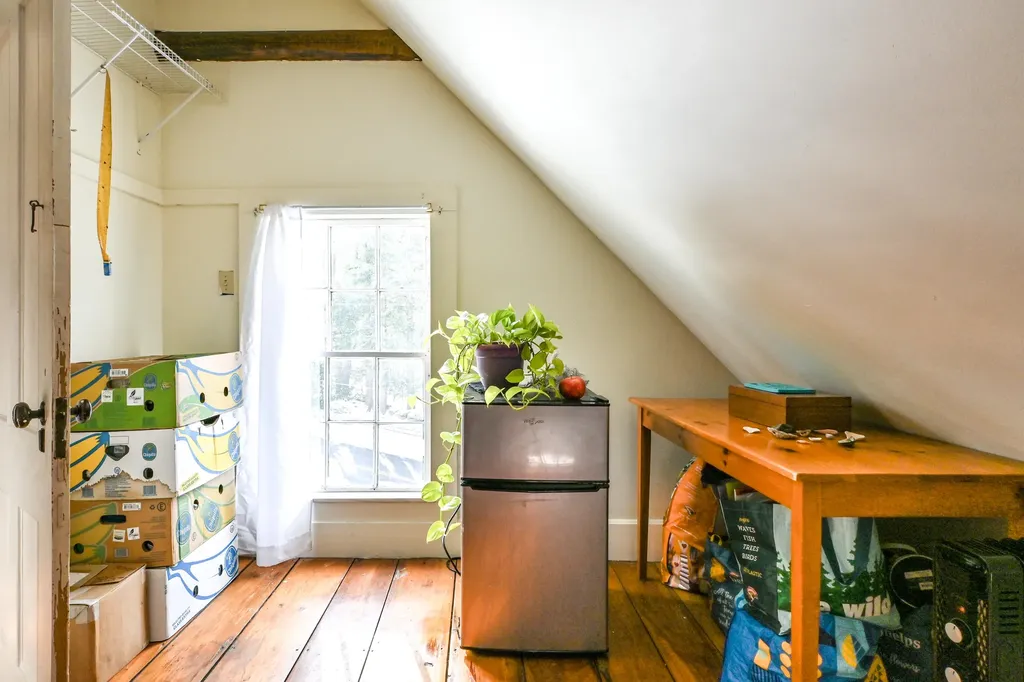 30 Joy Valley Road Buxton ME 04093