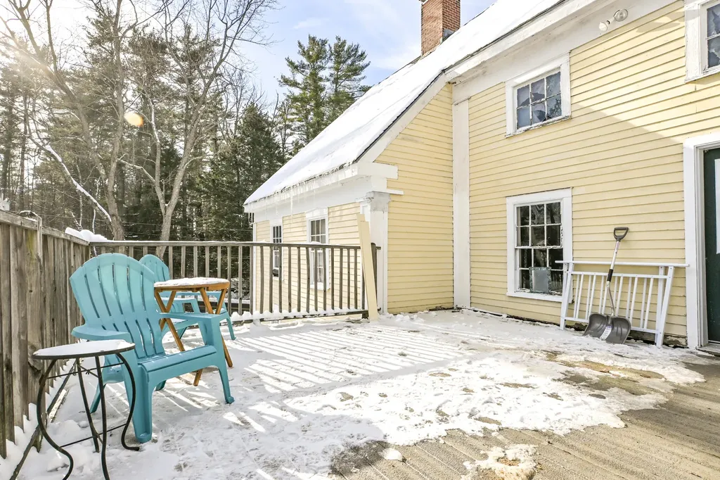 30 Joy Valley Road Buxton ME 04093