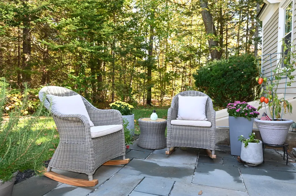 5 Wiggins Pond Lane Kennebunk ME 04043