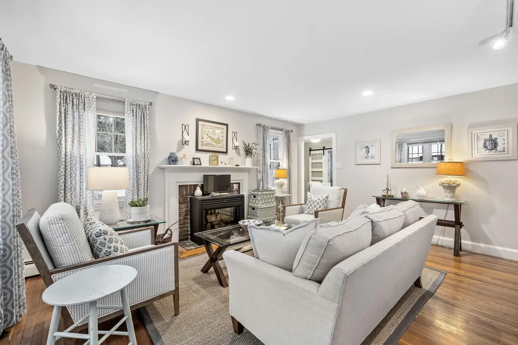 5 Wiggins Pond Lane Kennebunk ME 04043
