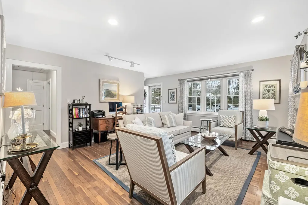 5 Wiggins Pond Lane Kennebunk ME 04043