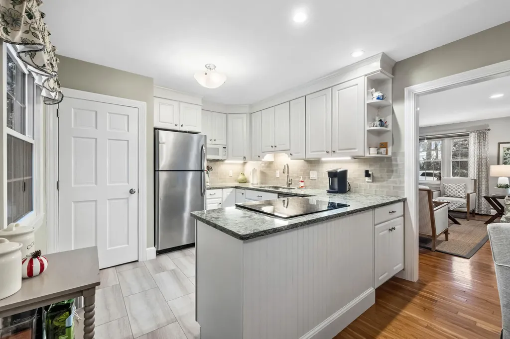 5 Wiggins Pond Lane Kennebunk ME 04043