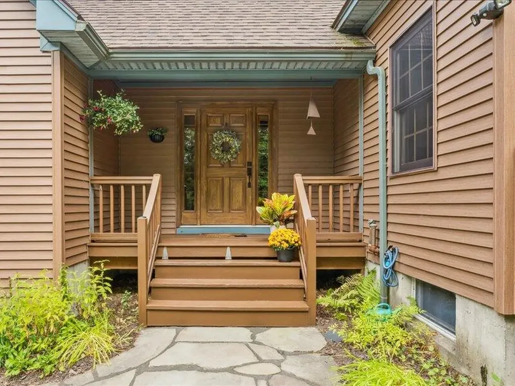 99 Tapley Farm Road Newburgh ME 04444