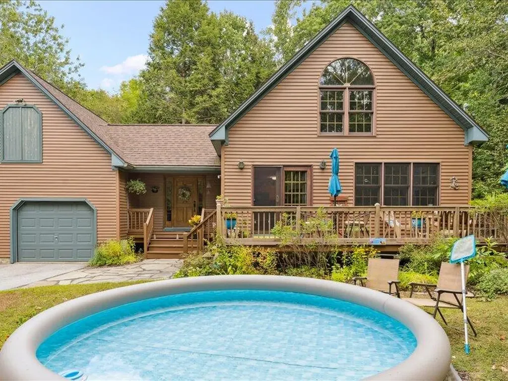 99 Tapley Farm Road Newburgh ME 04444