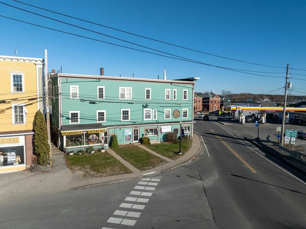 4 Colonial Way Machias ME 04654