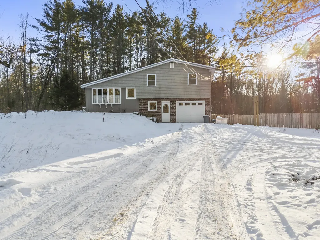 441 W Burrough Road Bowdoin ME 04287