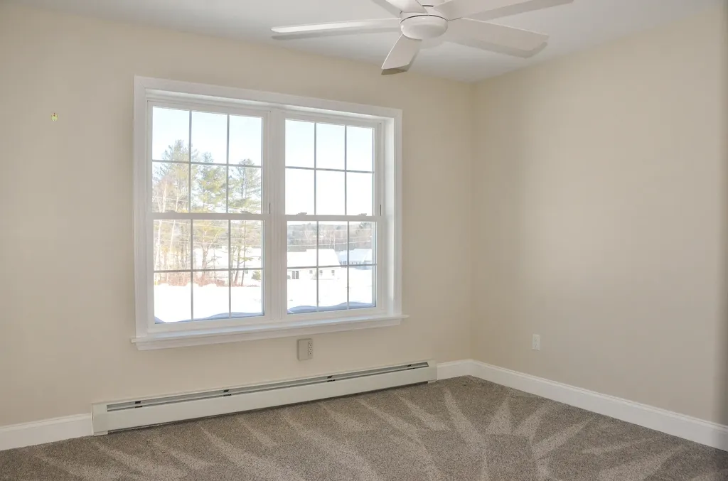 18 Violet Drive Farmingdale ME 04344