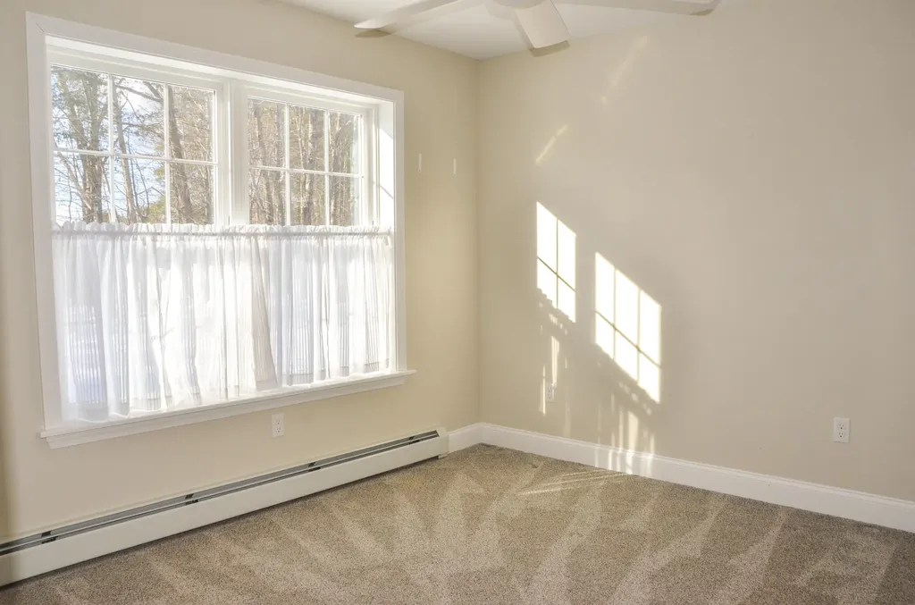 18 Violet Drive Farmingdale ME 04344