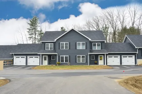 18 Violet Drive Farmingdale ME 04344