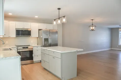 18 Violet Drive Farmingdale ME 04344