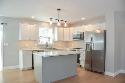 18 Violet Drive Farmingdale ME 04344