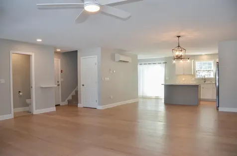 18 Violet Drive Farmingdale ME 04344