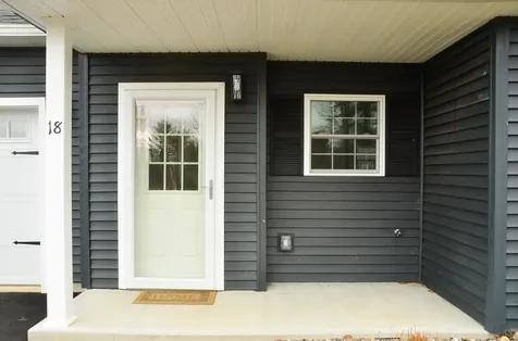 18 Violet Drive Farmingdale ME 04344