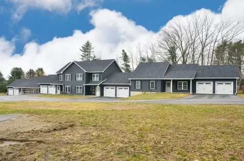 18 Violet Drive Farmingdale ME 04344