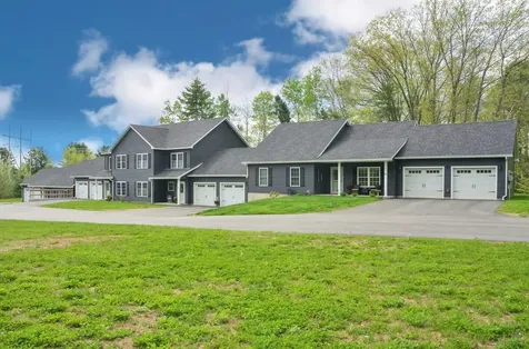 18 Violet Drive Farmingdale ME 04344