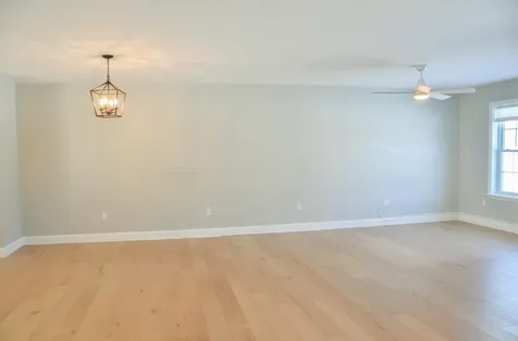 18 Violet Drive Farmingdale ME 04344