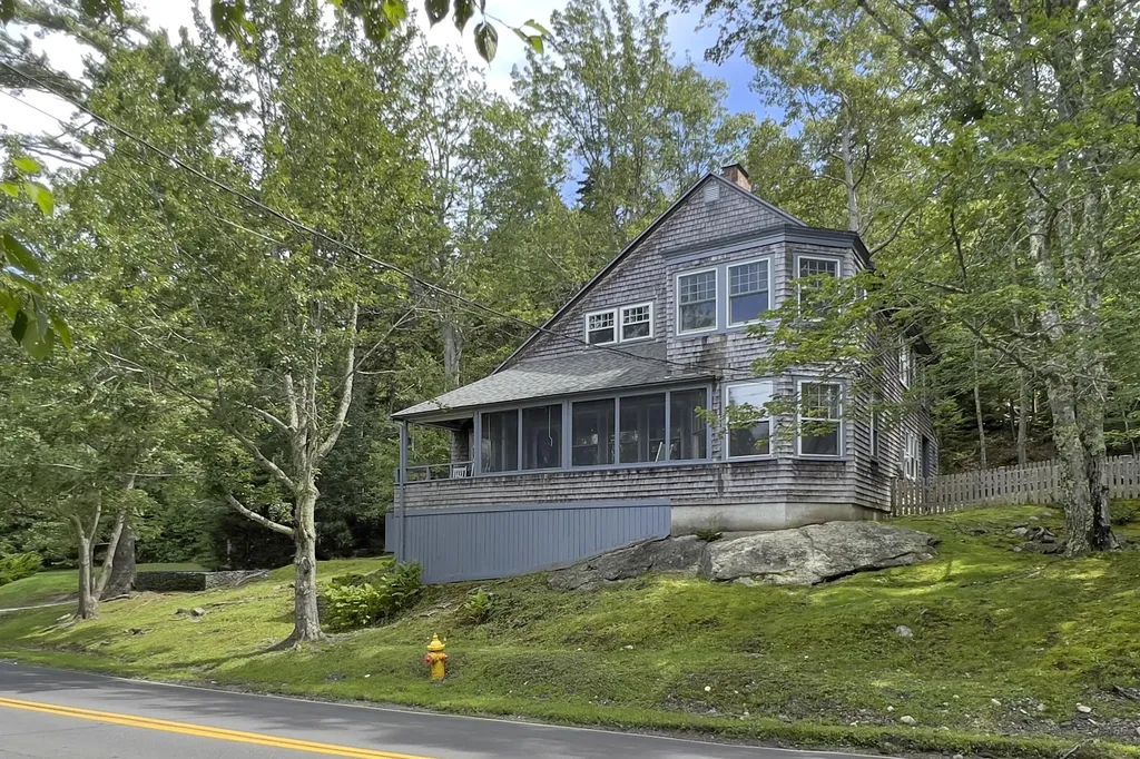 482 Ocean Point Road Boothbay ME 04544