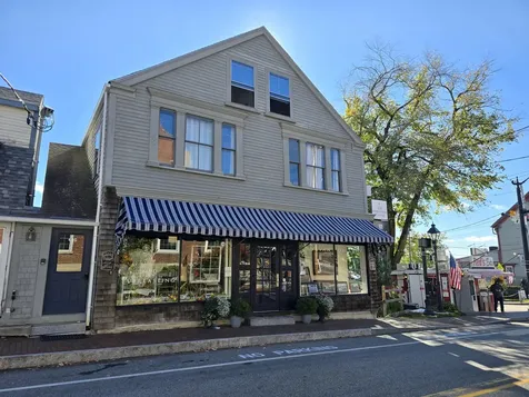 49 Water Street Wiscasset ME 04578