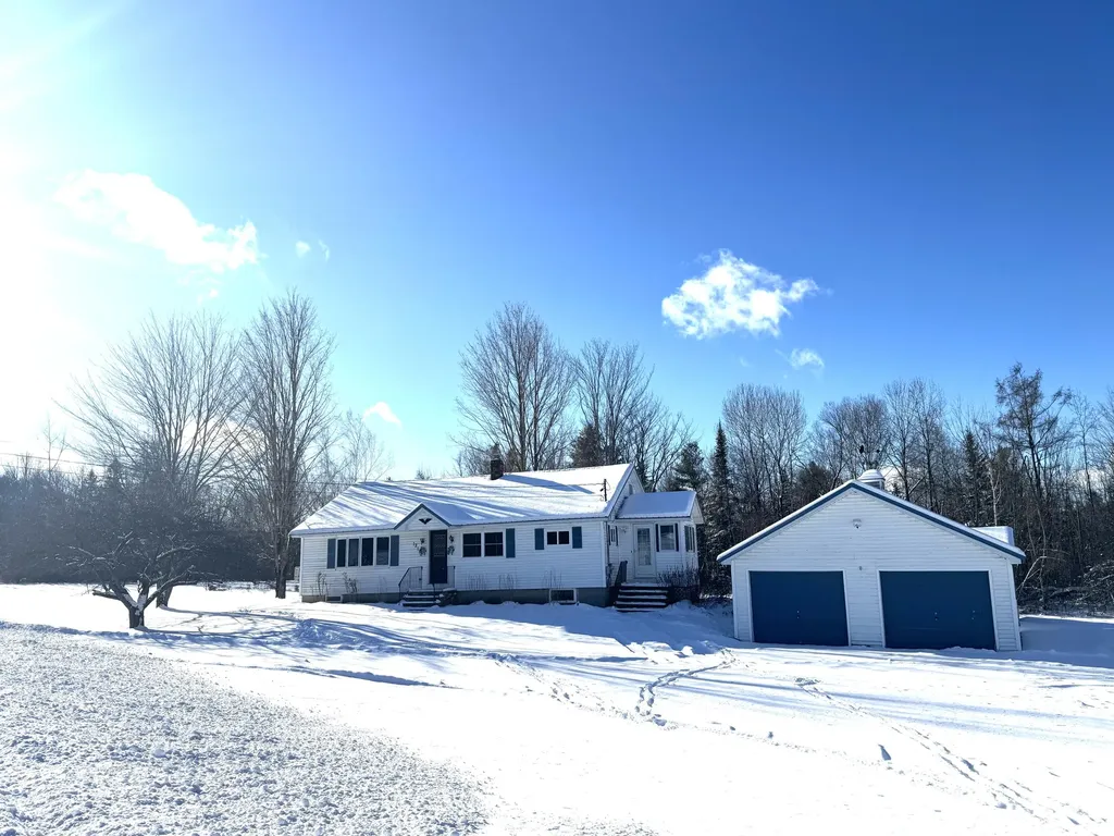 1214 Dexter Road Corinna ME 04928