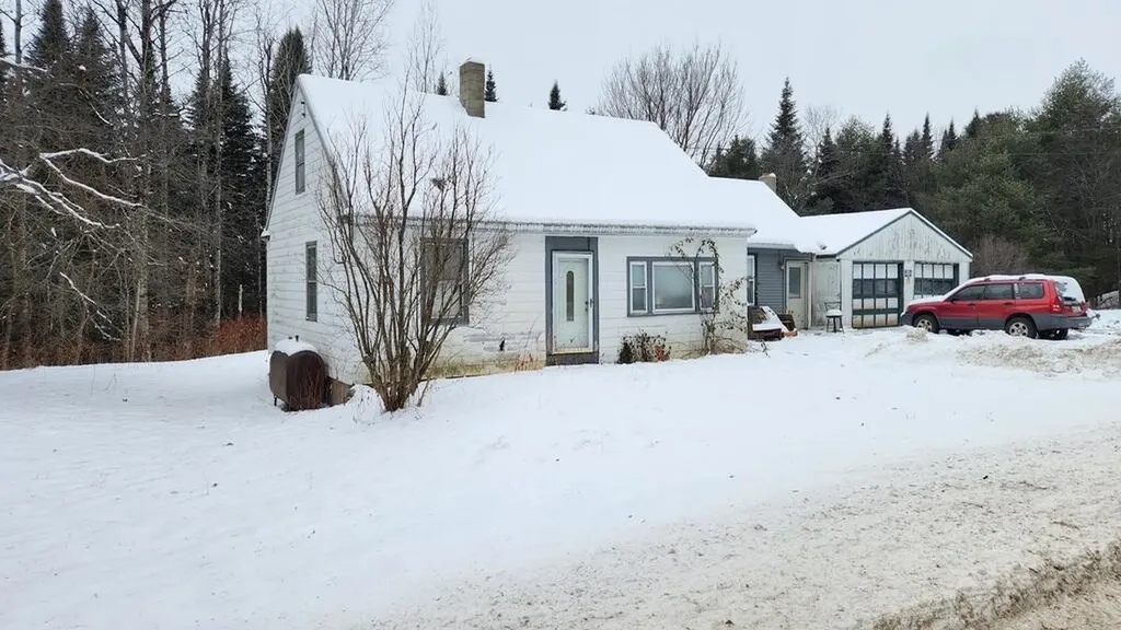 48 Dutch Gap Road Chesterville ME 04938