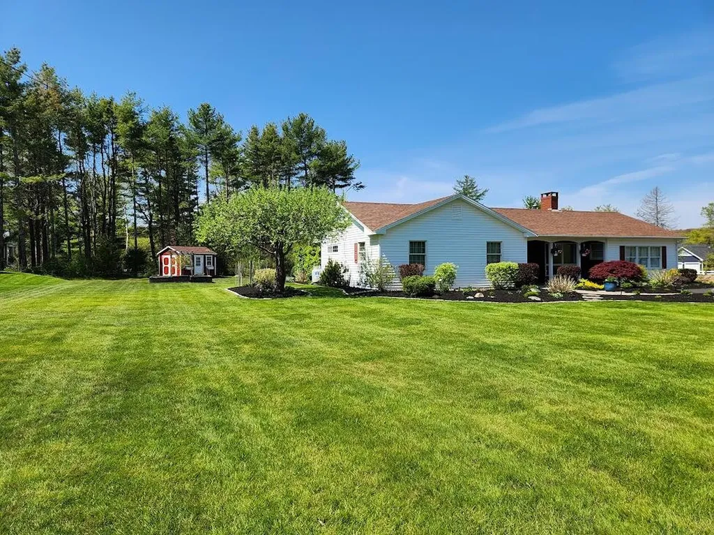 105 Warrenton Street Rockport ME 04856
